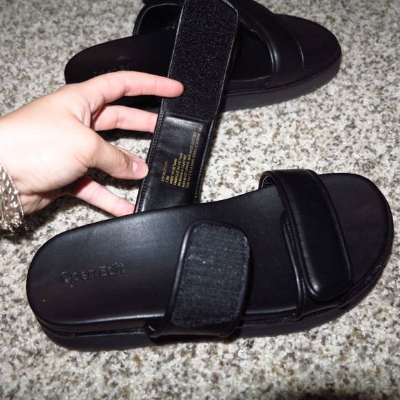 Open Edit Finley Slide Black Sandals - Picture 3 of 5